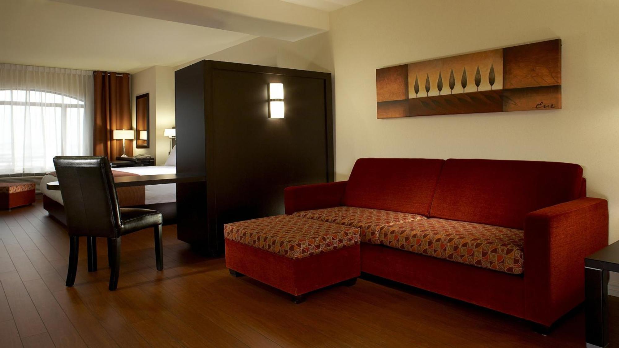 Holiday Inn&Suites Montreal Airport Dorval Exterior foto