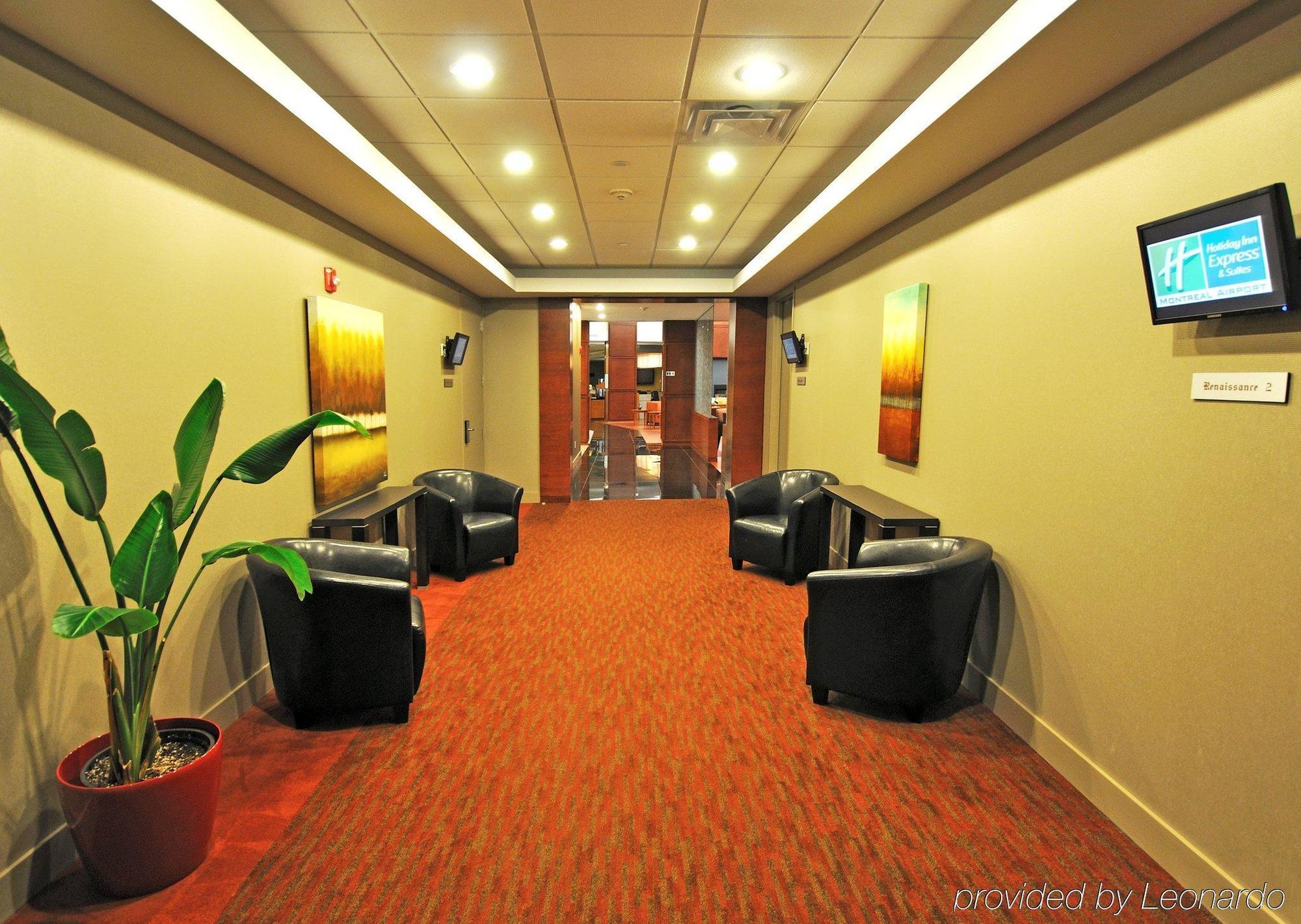 Holiday Inn&Suites Montreal Airport Dorval Exterior foto